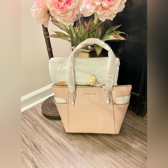 🪷NWT Michael Kors LARGE Jet Set Laptop Travel Shoulder Purse Tote-Soft Pink - Picture 5 of 12